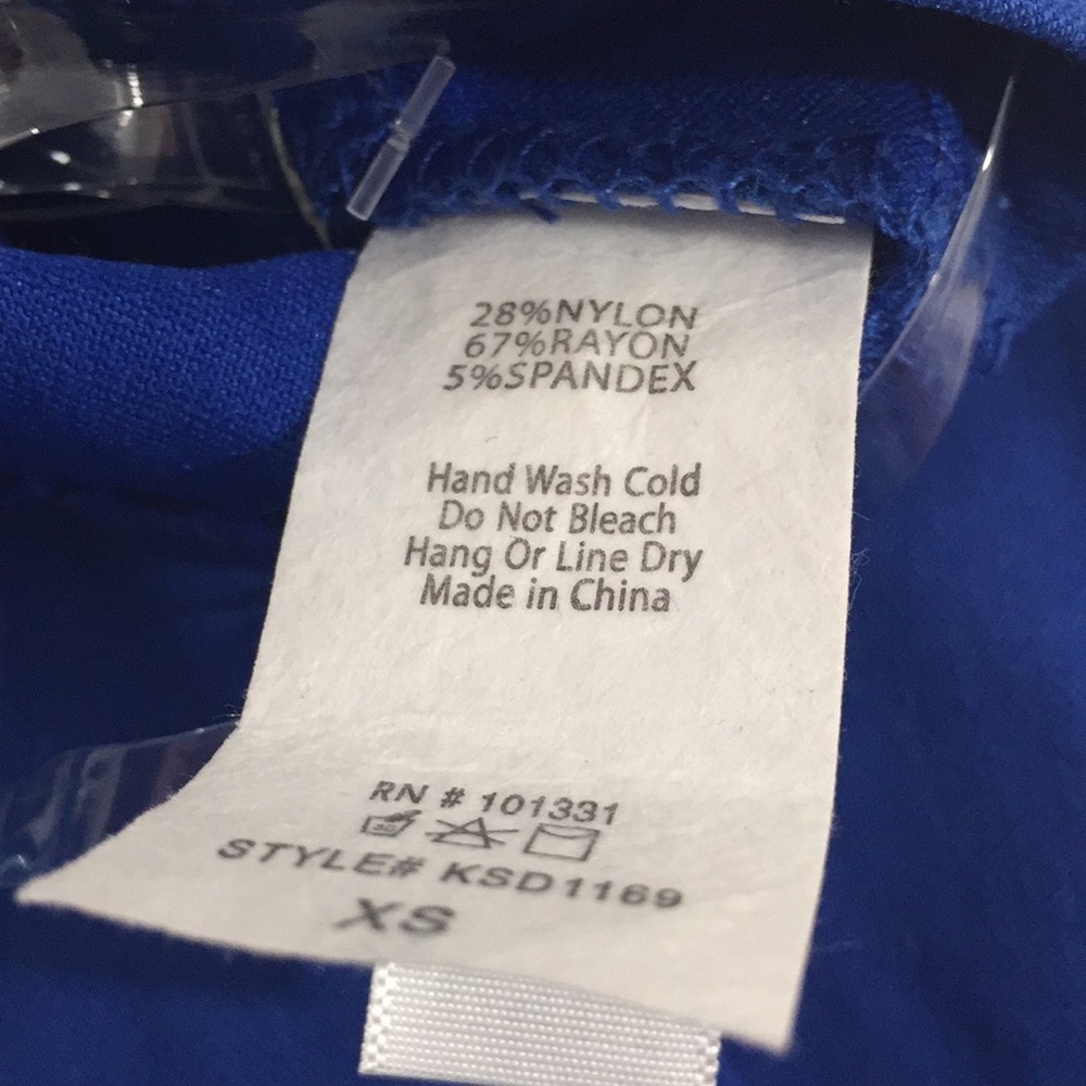 Charlotte Russe Blue Crop Top Stretchy Size XS New - Picture 3 of 3